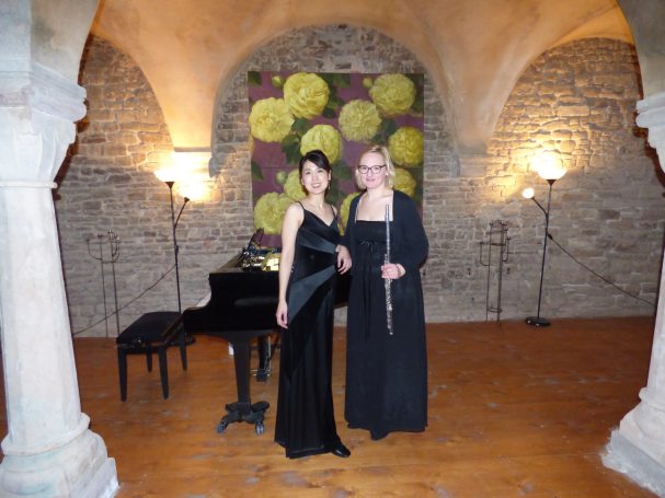 Mari Inoue und Katharina Sames nach dem Konzert im Kloster Ilsenburg